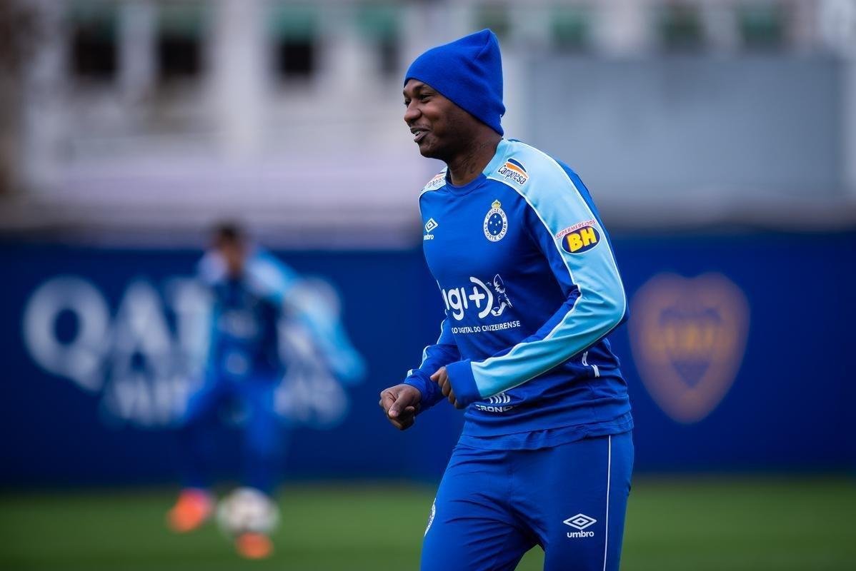 De olho em jogo contra o River Plate pela Copa Libertadores, Cruzeiro treinou na tarde desta segunda-feira no CT do Boca Juniors