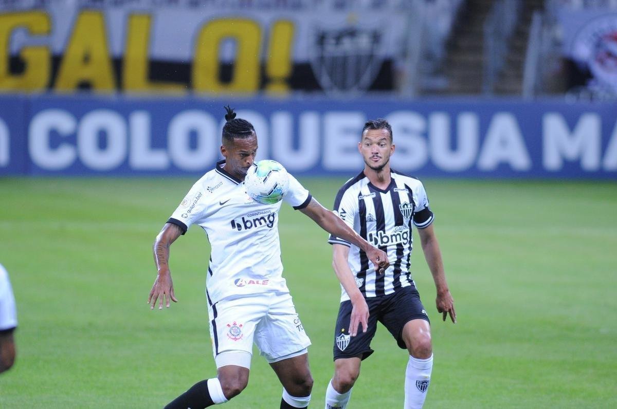 Fotos do jogo entre Atltico e Corinthians, no Mineiro, em Belo Horizonte, pela segunda rodada do Campeonato Brasileiro (Alexandre Guzanshe/EM/D. A Press)