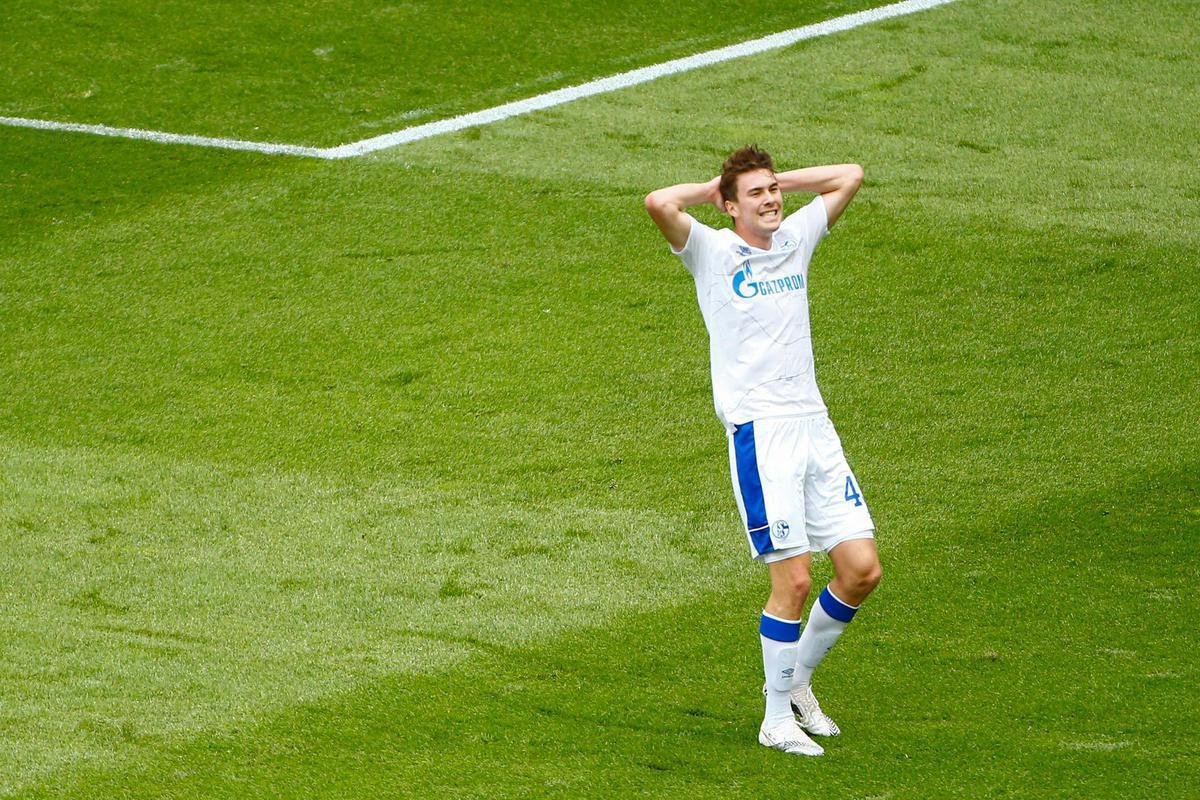 Campeonato Alemo - Schalke 04, quarto maior campeo (sete ttulos), no ganha desde 1958 (63 anos)