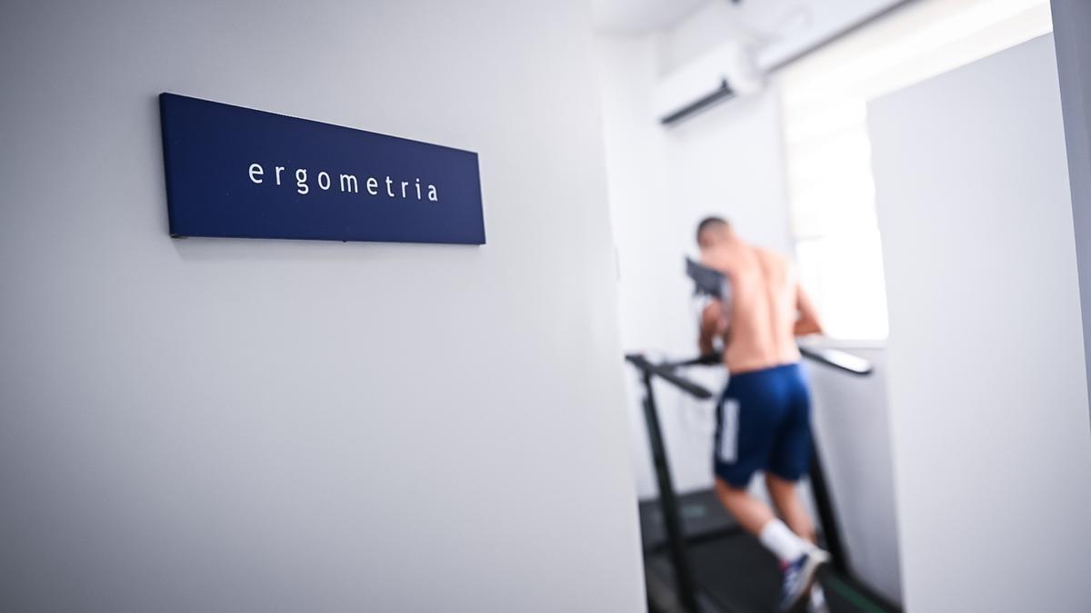 Jogadores do Cruzeiro passaram por exames de pré-temporada nesta quarta (27/01)