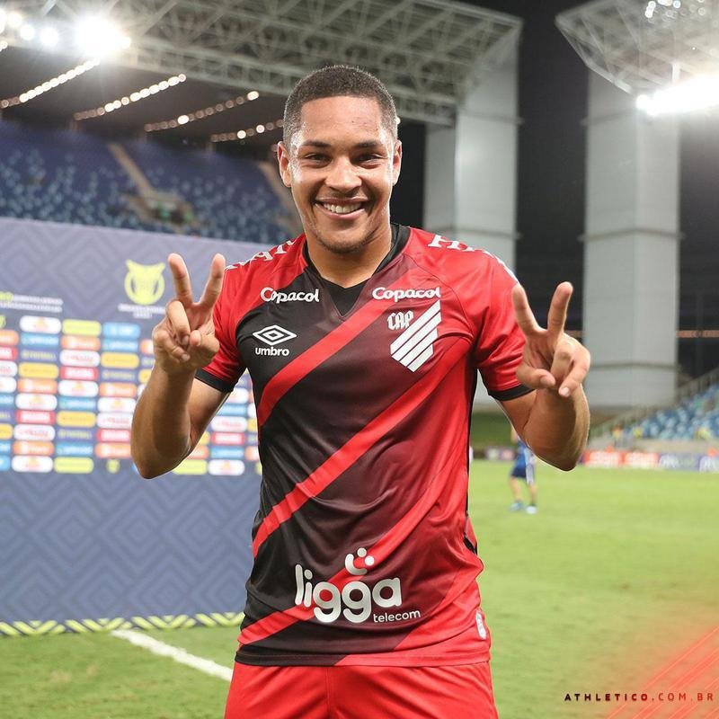 3. Athletico-PR - 8 pnaltis (5 convertidos)