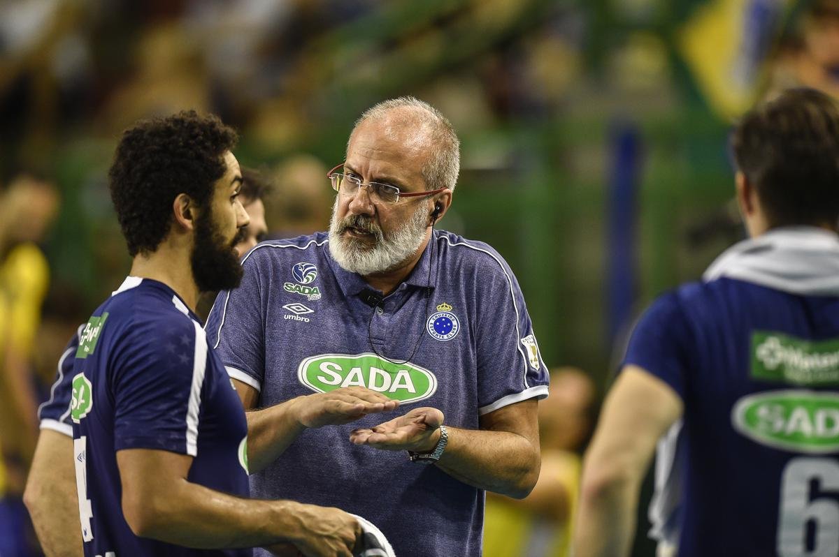 Cruzeiro e UPCN Bolvar Voley fizeram a final do Campeonato Sul-Americano de Clubes de Vlei, no Ginsio do Riacho, em Contagem