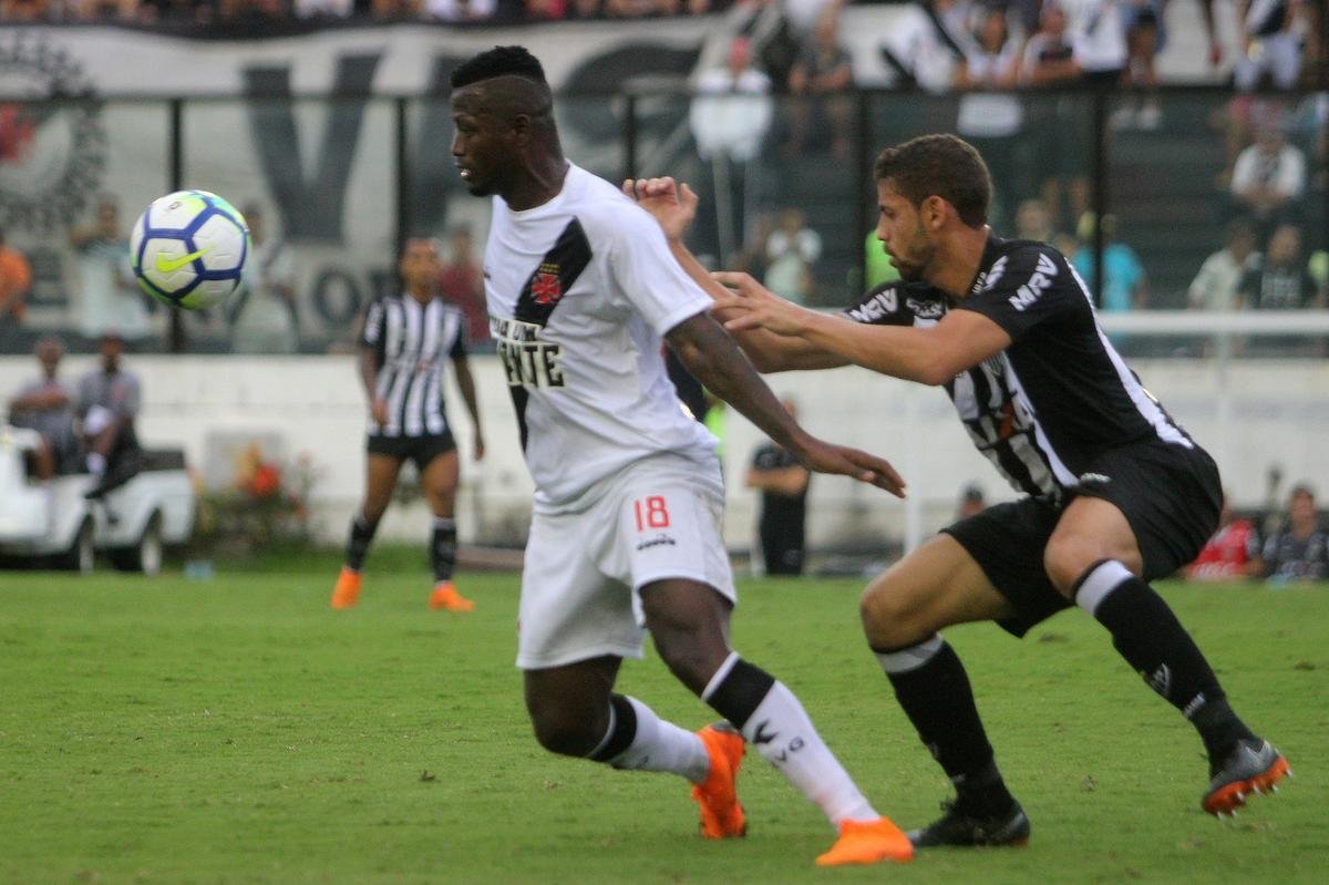 Galo estreou no Campeonato Brasileiro com novo uniforme