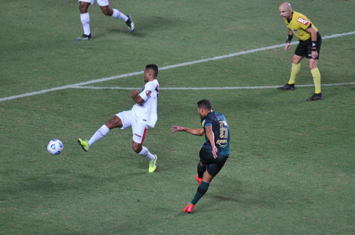 Amrica e Ferrovirio-CE se enfrentaram nesta quarta-feira (14), em partida vlida pela segunda fase da Copa do Brasil. O confronto foi realizado no Estdio Independncia, em Belo Horizonte.