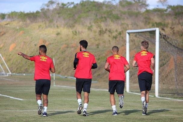 Leo est em Sorocaba, cidade prxima a Campinas, onde acontece neste sbado o jogo vlido pela 18 rodada da Srie B.