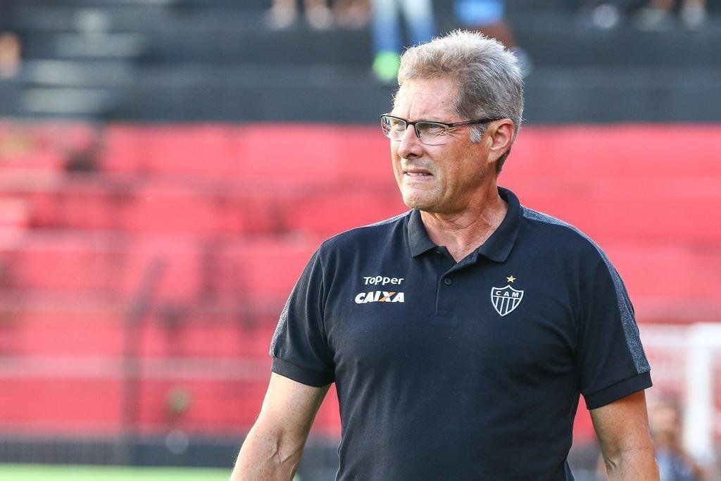 Imagens do empate entre Sport e Atltico na Ilha do Retiro