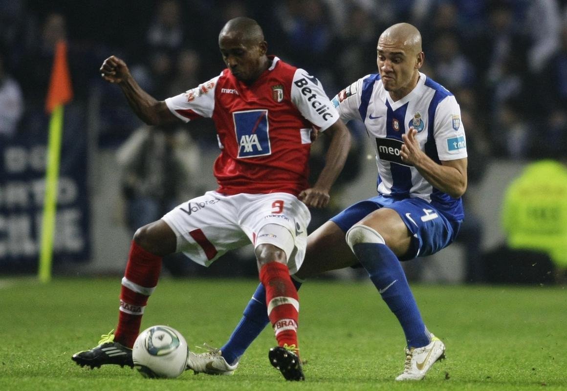 Maicon defendeu o Porto de 2009 a 2016