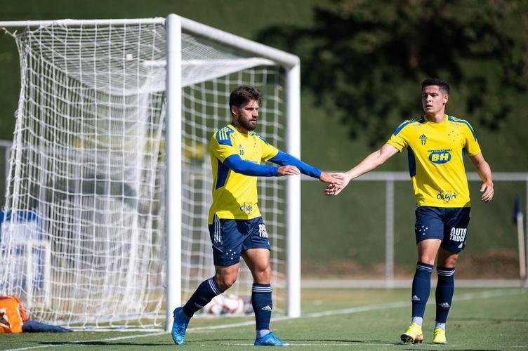 Cruzeiro empatou por 1 a 1 com o Boavista-RJ em jogo-treino realizado neste sbado (22/5), na Toca da Raposa II. Rafael Sobis marcou o gol celeste, enquanto Douglas Pedroso fez para a equipe do Rio de Janeiro.