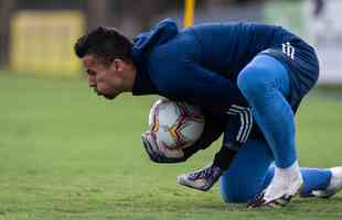 Imagens do primeiro treino do Cruzeiro antes do jogo contra o Cuiab, pela Srie B do Campeonato Brasileiro