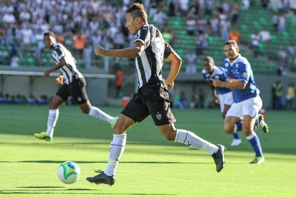 Alex Silva - Revelação da base atleticana, o lateral-direito jogou algumas partidas como lateral-esquerdo