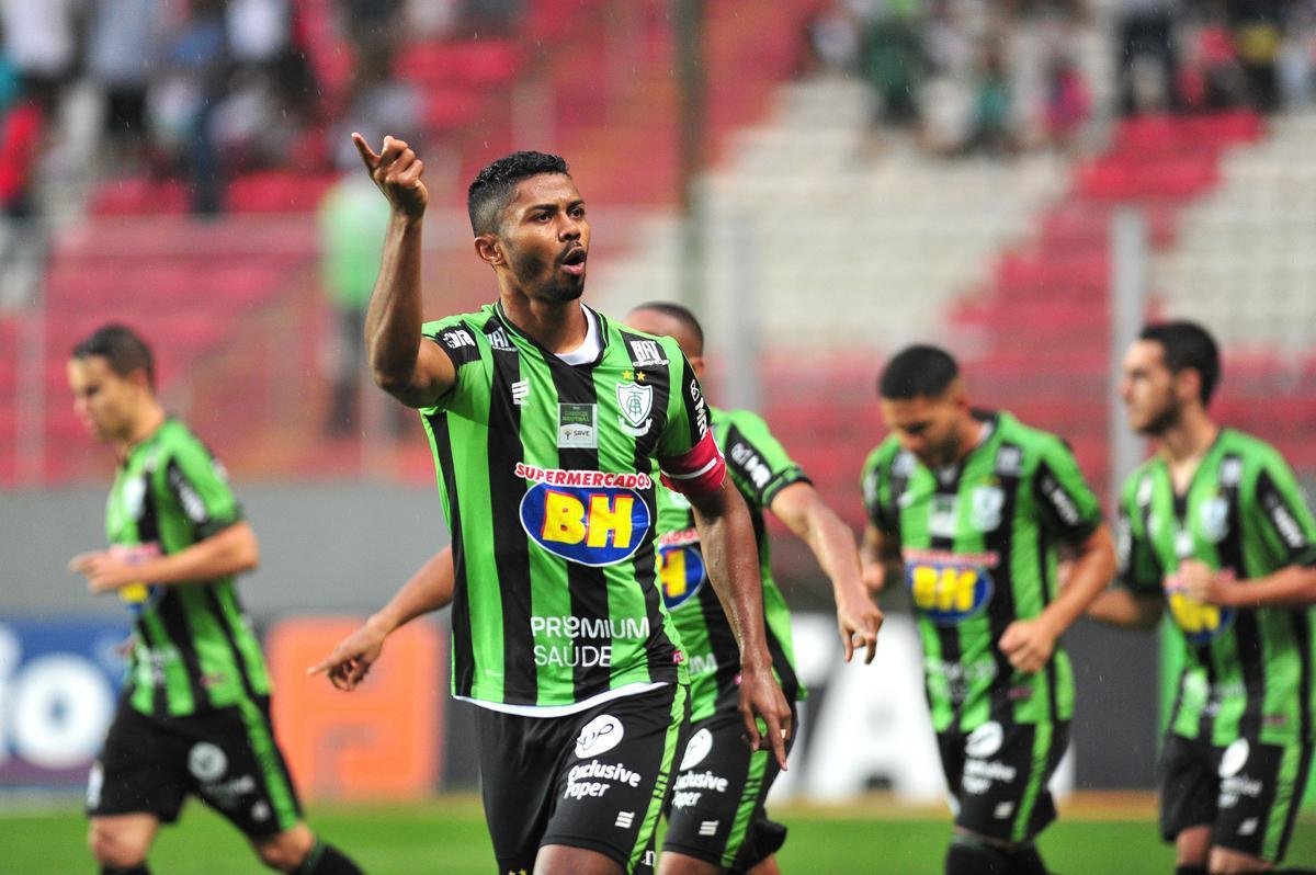 Fotos do duelo entre Amrica e Vitria, no Independncia, pela 36 rodada da Srie B do Brasileiro