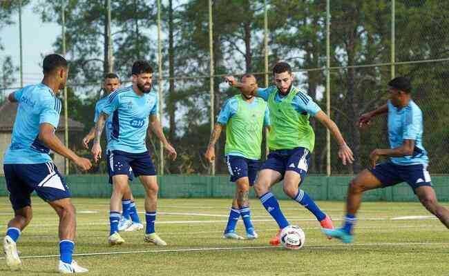 Cruzeiro fechou a preparação em Itu para o jogo com Guarani, em Campinas