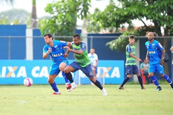 Imagens do jogo-treino entre Cruzeiro e Ipatinga, na Toca da Raposa II, nesta sexta-feira (12/01)