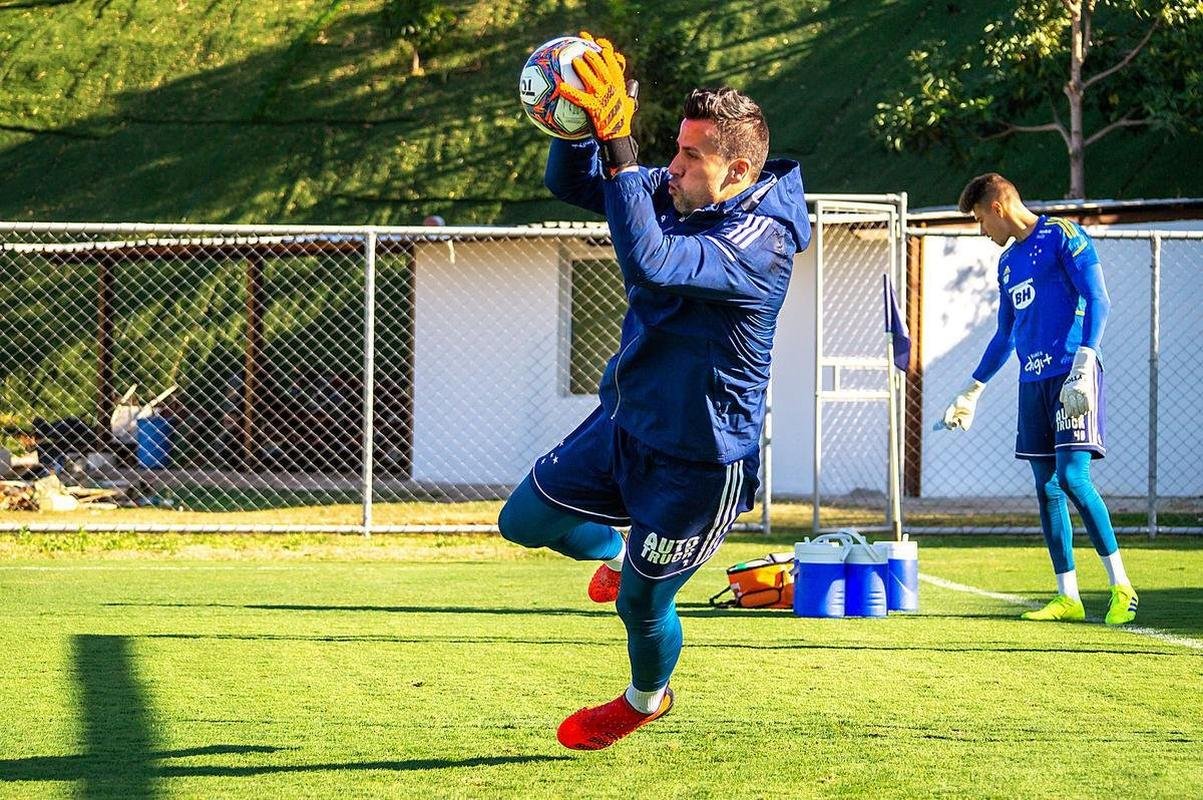 Fotos do treino do Cruzeiro desta sexta-feira, 3 de setembro, na Toca da Raposa II