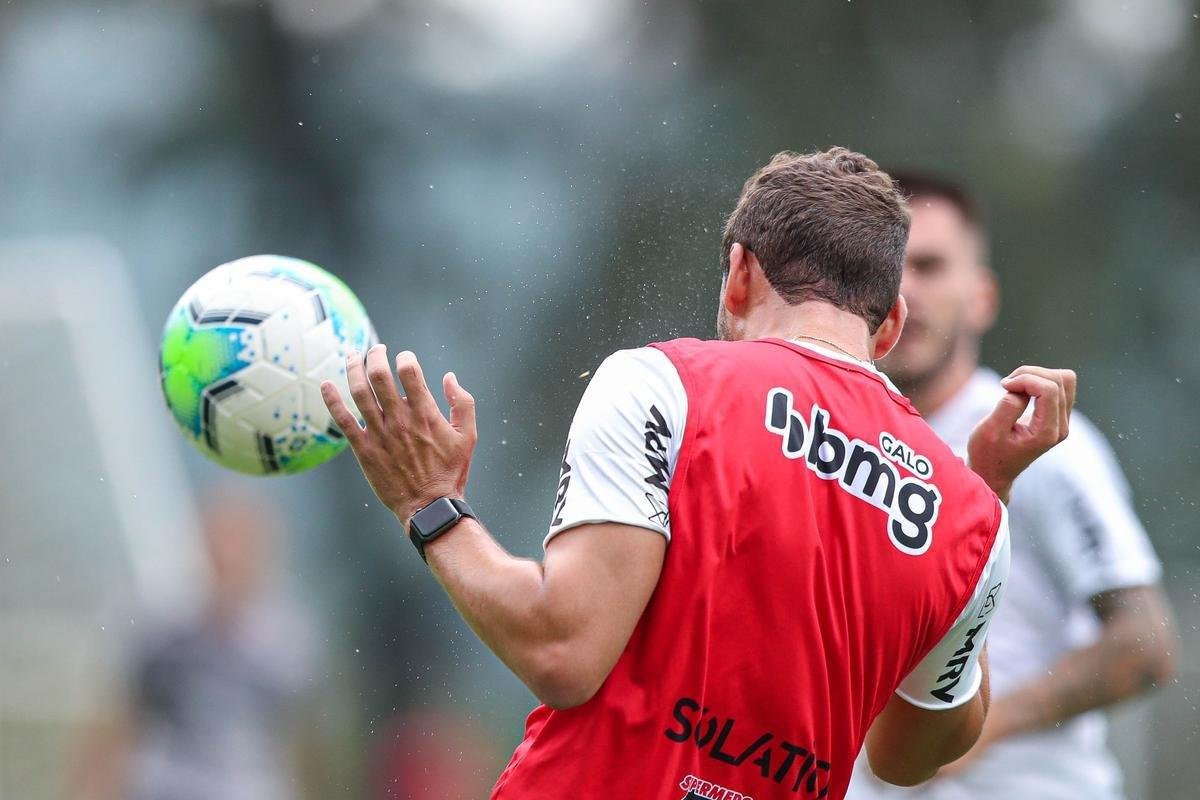 Fotos do primeiro treino de Hulk no Atlitco