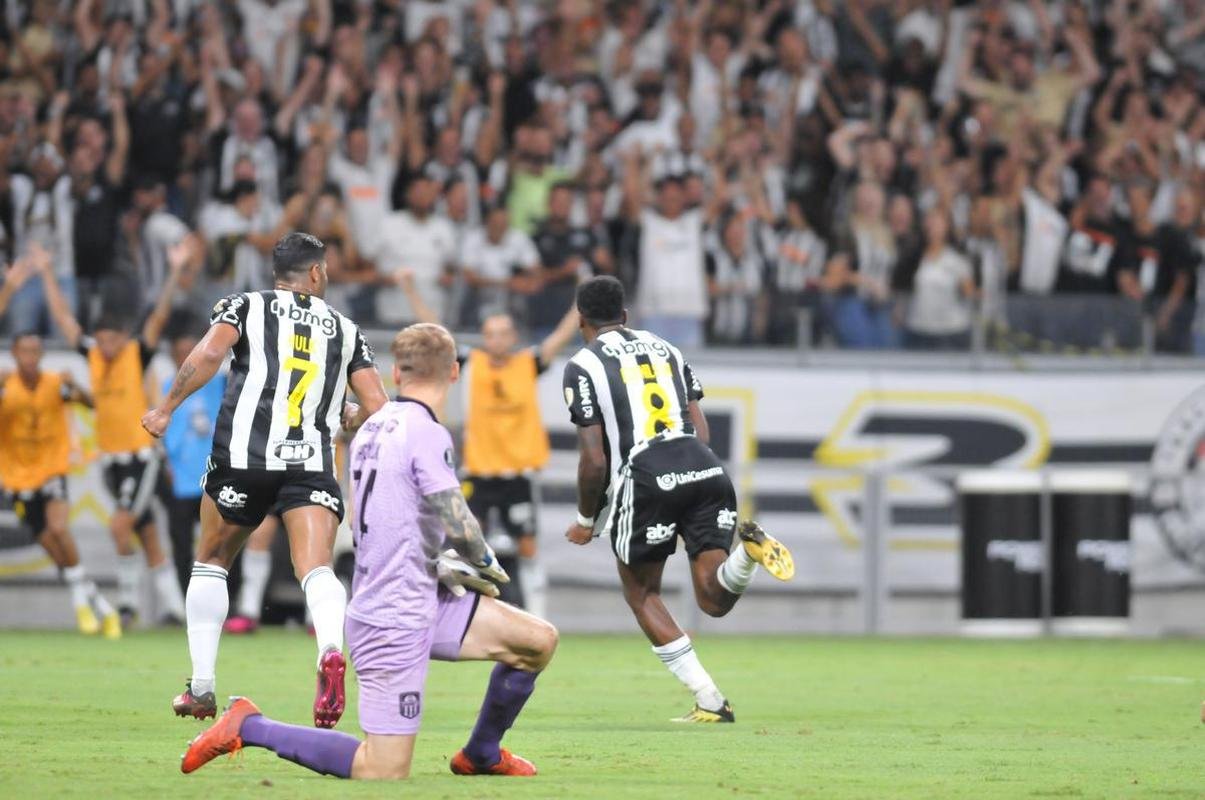 Atltico e Carabobo se enfrentaram no Mineiro, em Belo Horizonte, pela volta da segunda fase da Copa Libertadores