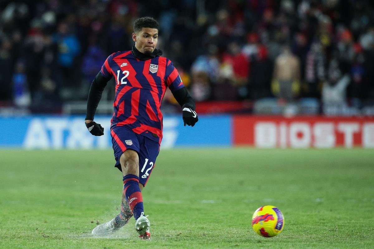 Miles Robinson (EUA) - Zagueiro do Atlanta United ficou fora do Mundial por leso no tendo de Aquiles