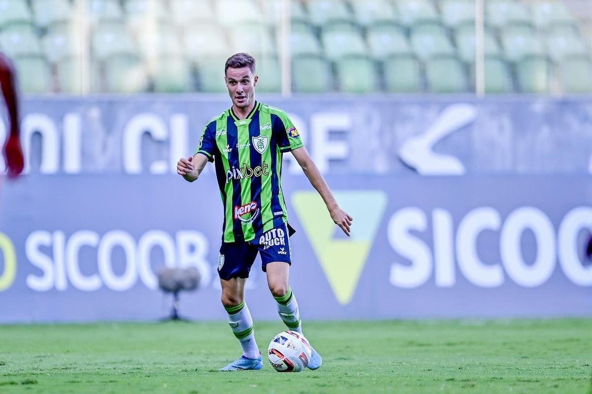 O Amrica recebeu o Tombense neste sbado (19), em jogo vlido pela 11 rodada do Campeonato Mineiro. Sem pblico, a partida foi realizada no Estdio Independncia, em Belo Horizonte.