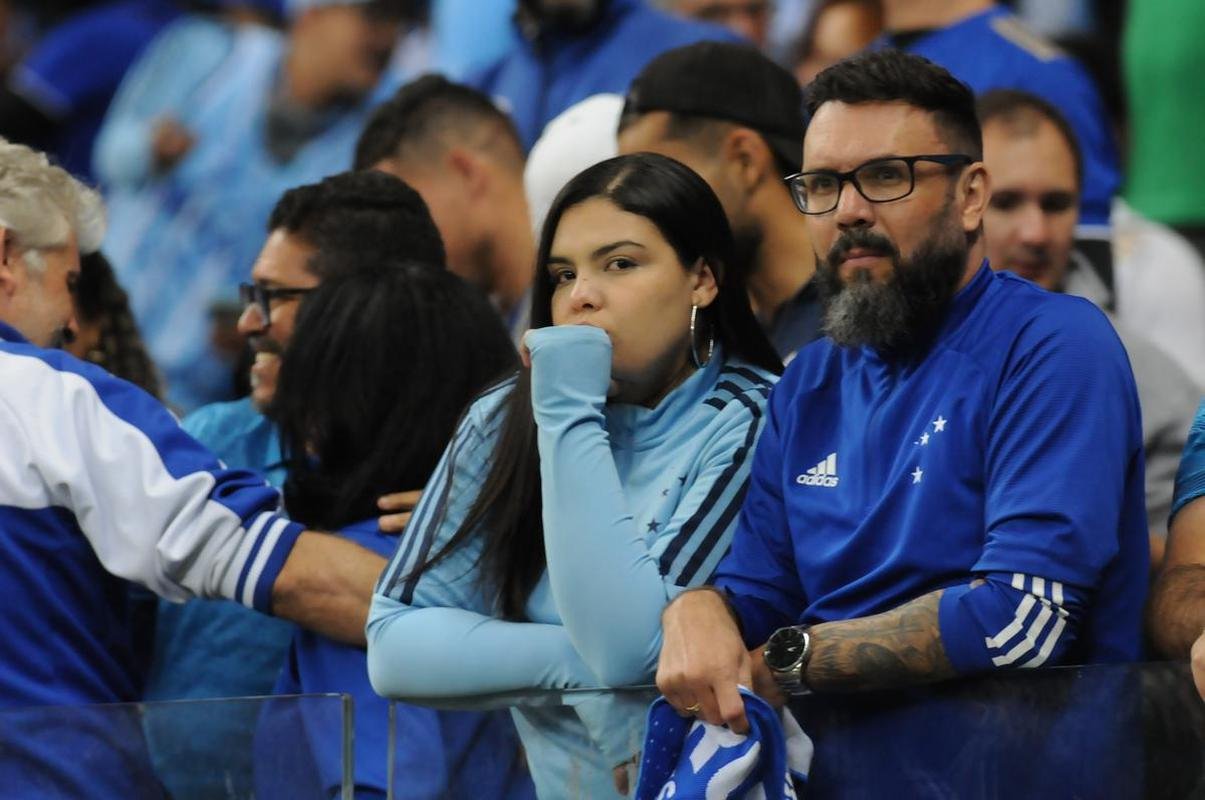 Fotos da torcida do Cruzeiro no Mineiro durante a partida contra o Sport, nesta tera-feira (28/6), pela 15 rodada da Srie B do Campeonato Brasileiro