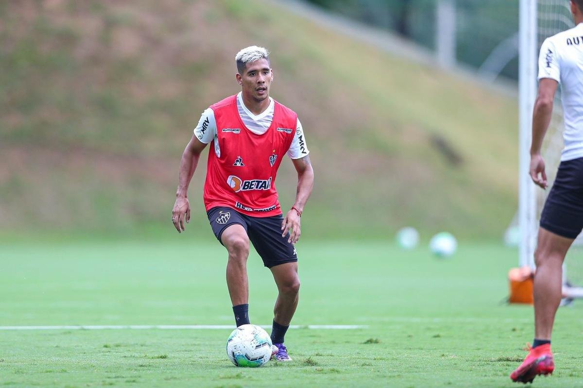 Fotos do primeiro treino de Hulk no Atlitco