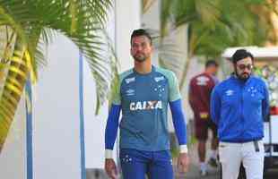 Imagens do treino do Cruzeiro com a presena do presidente Wagner Pires de S