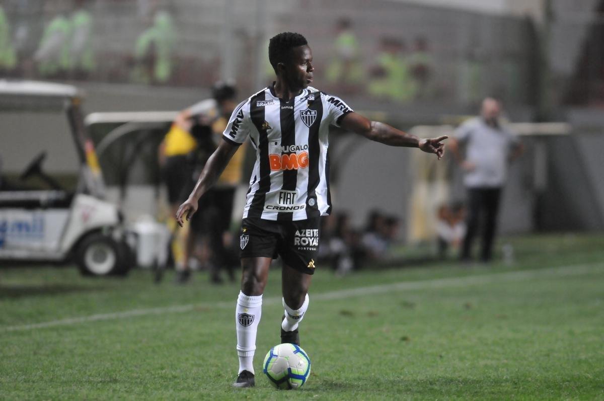 Fotos da vitria do Atltico sobre o Cear, por 2 a 1, no Independncia, com gols de Otero e Luan. Thiago Gallhardo descontou para os cearenses