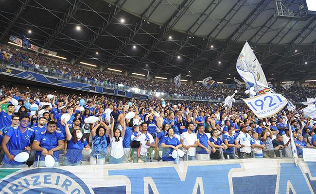 Mais de 60 mil torcedores assistiram ao empate do Cruzeiro por 0 a 0 com o Nutico, na ltima rodada da Srie B