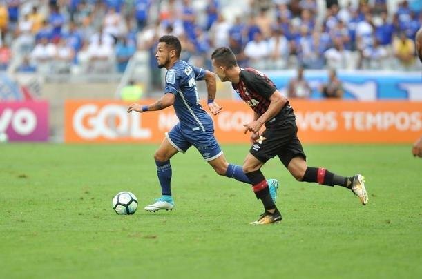 Fotos do jogo entre Cruzeiro e Atltico-PR, no Mineiro, pela 32 rodada do Brasileiro