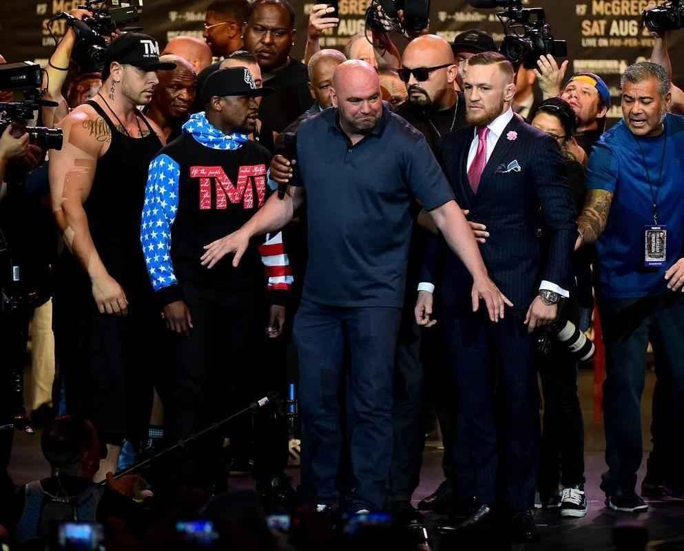 Imagens da abertura da turn com Mayweather e McGregor, em Los Angeles