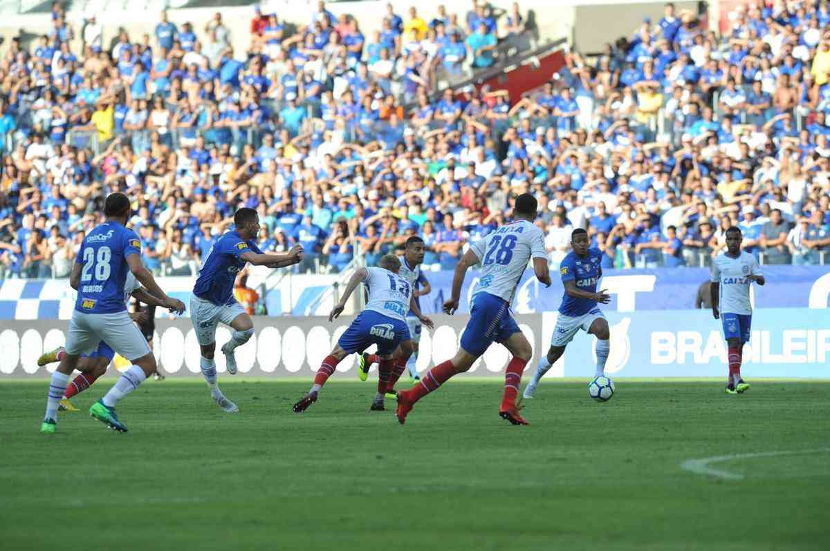 Cruzeiro e Bahia duelam em partida vlida pela 19 rodada do Campeonato Brasileiro