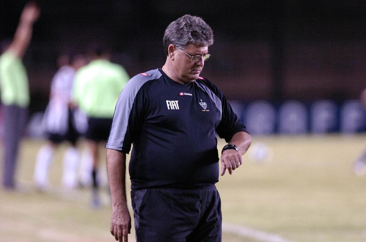 Geninho - duas vitrias e uma derrota
