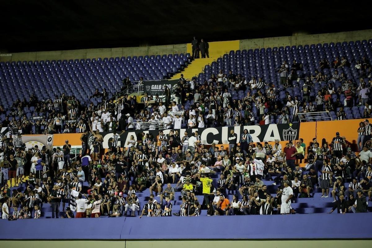 Fotos do duelo entre Gois e Atltico, no Serra Dourada, em Goinia, pela 12 rodada do Brasileiro