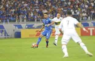 Lances do primeiro tempo de Cruzeiro e Boca Juniors, no Mineiro, pela Copa Libertadores