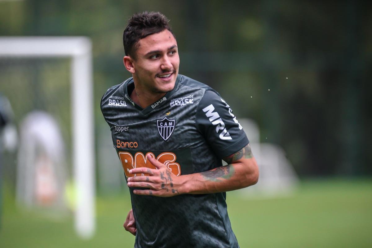 Atltico fez o ltimo treinamento antes da viagem a Montevidu, capital do Uruguai. Na quarta-feira, s 21h30, time enfrenta o Defensor pela terceira fase da Copa Libertadores