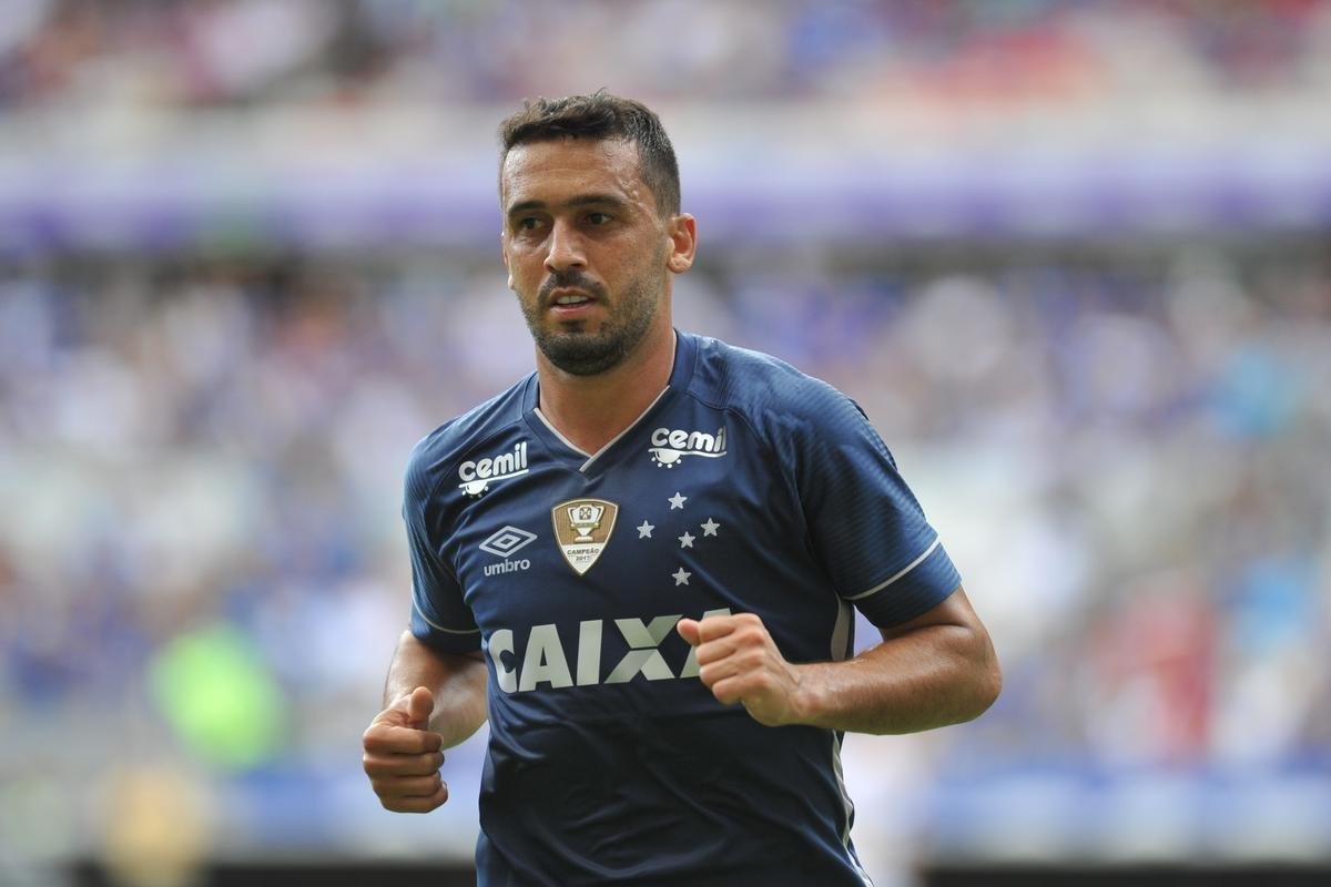 Fotos de Cruzeiro x Villa Nova, no Mineiro, pela stima rodada do Campeonato Mineiro