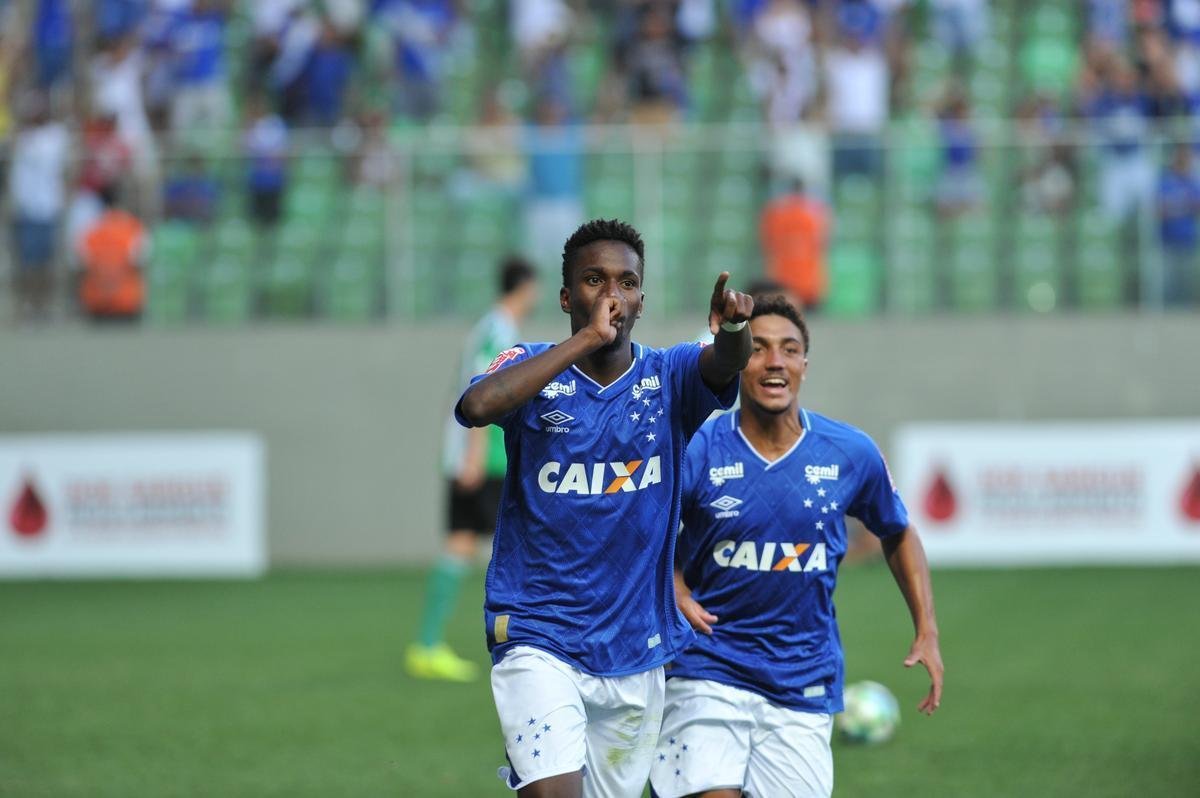 Imagens do jogo entre Cruzeiro e Coritiba, no Independncia, pela final do Campeonato Brasileiro Sub-20