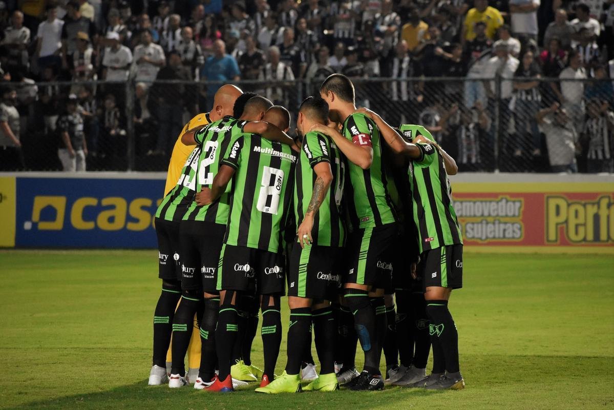 Fotos de Operrio x Amrica, no Estdio Germano Krger, em Ponta Grossa, pela primeira rodada da Srie B