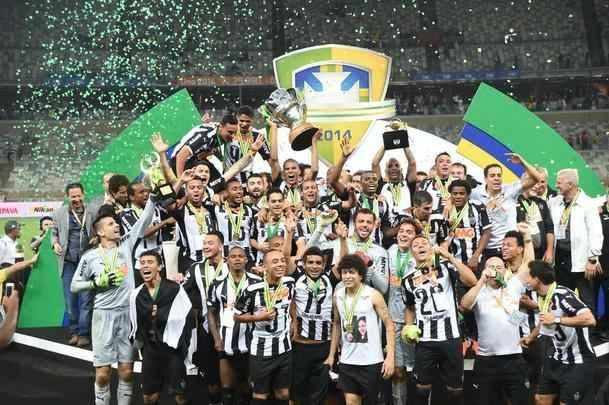 Imagens da deciso entre Cruzeiro e Atltico no Mineiro