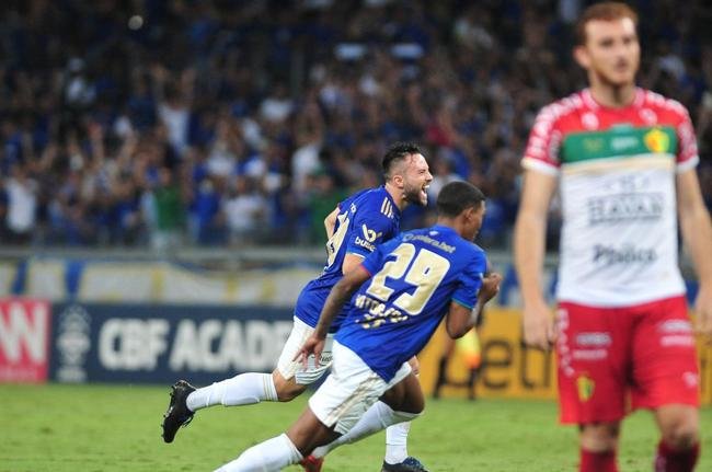 Fotos da partida entre Cruzeiro e Brusque, no Mineiro, em BH, pela 35 rodada da Srie B do Brasileiro