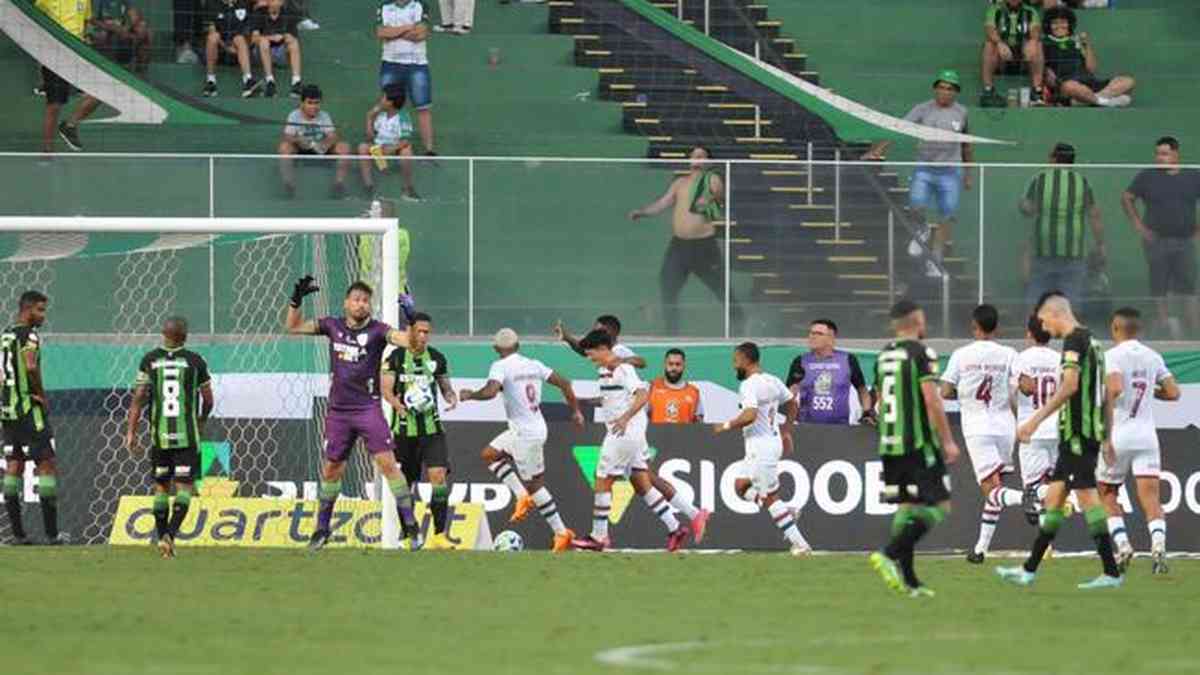 Vôlei São José é dominado e estreia com derrota no Paulista