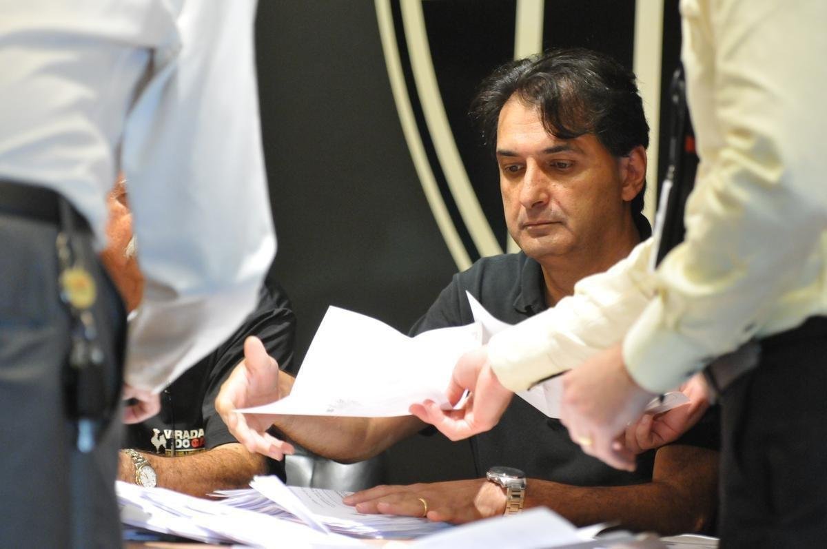 Srgio Sette Cmara recebeu 266 votos, contra 41 de Fabiano Ferreira, da oposio