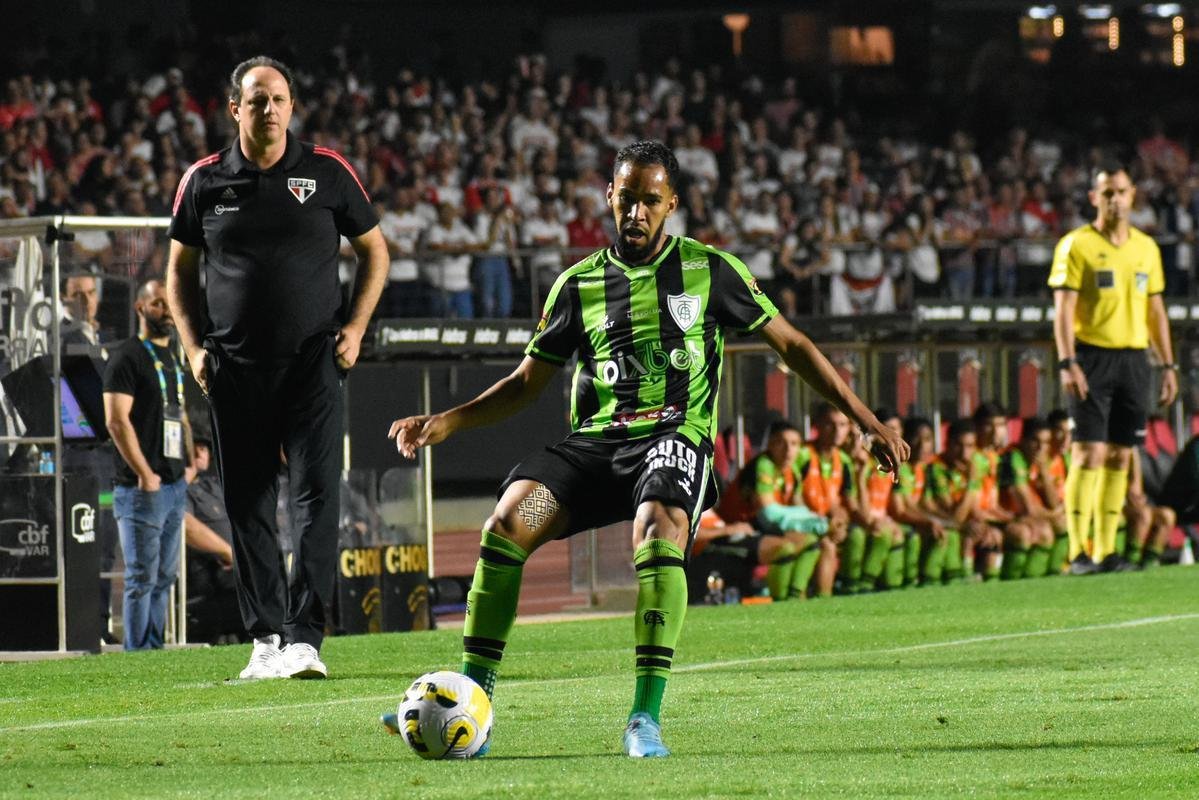 Fotos da partida de ida das quartas de final da Copa do Brasil, entre So Paulo e Amrica, no Morumbi