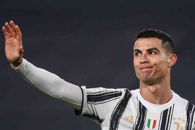 Cristiano Ronaldo d recado  torcida da Juventus: 'Dei meu corao e alma'
