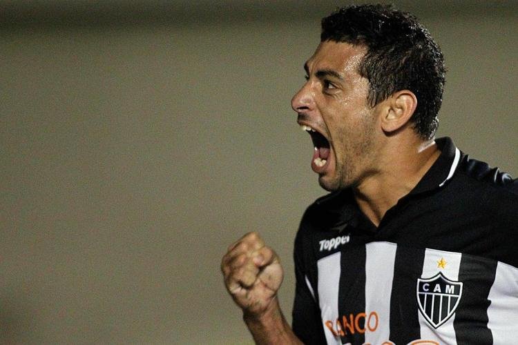 Diego Souza - Jogou no Palmeiras entre 2008 e 2010. Foi para o Atlético em 2010 e ficou até 2011.