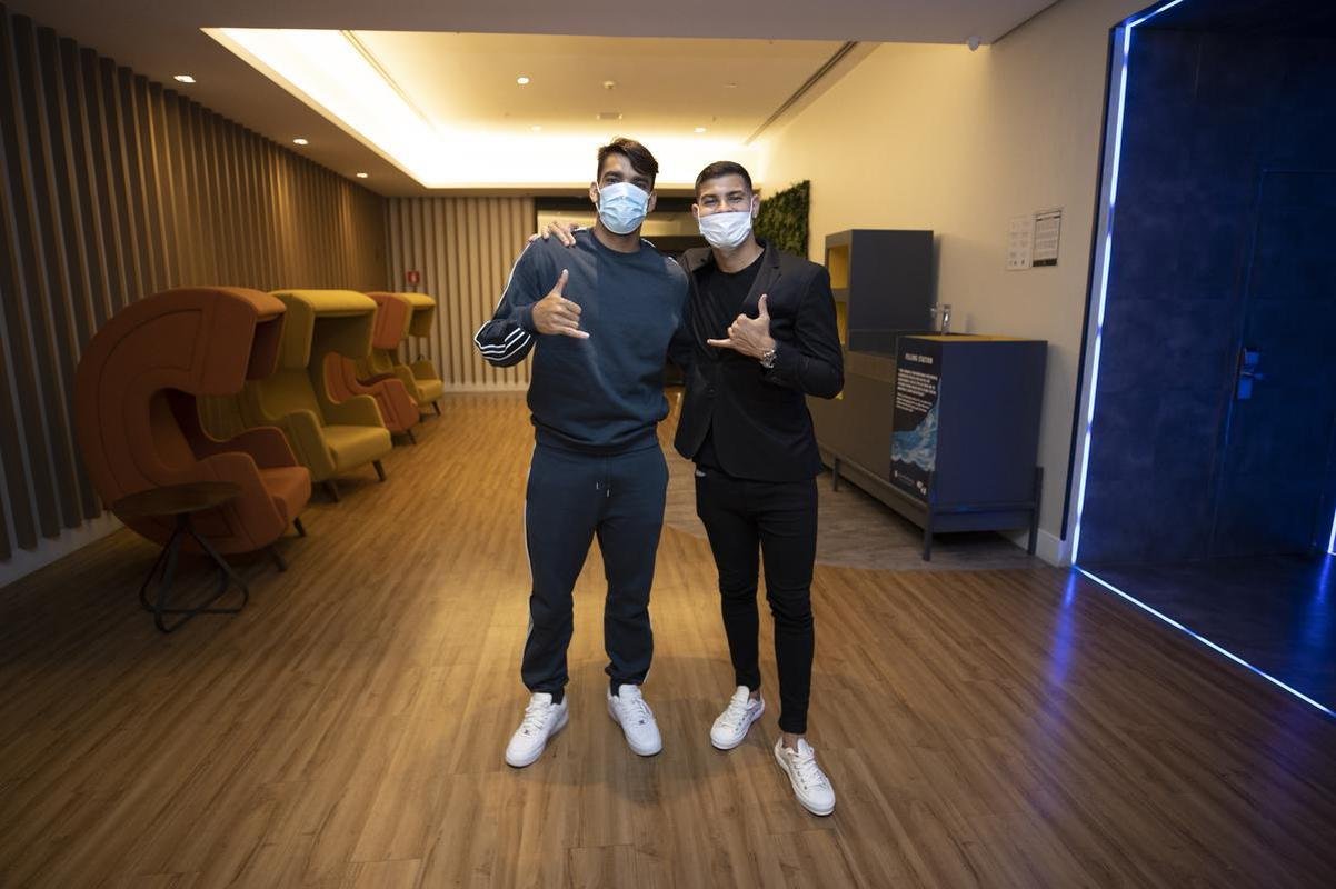 Jogadores se apresentam  Seleo Brasileira