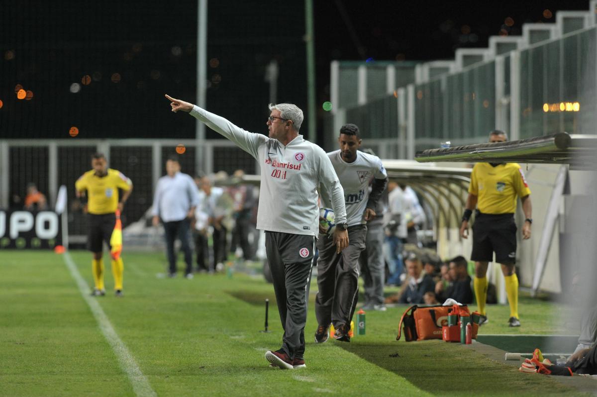 Fotos do jogo entre Amrica e Internacional, no Independncia, pela 15 rodada do Campeonato Brasileiro