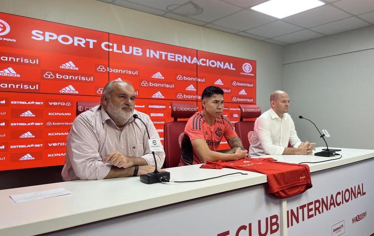 Internacional anunciou o zagueiro Nico Hernndez
