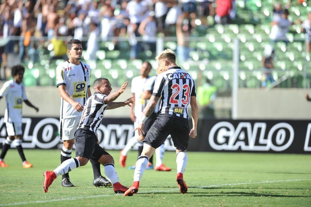 Atltico comeou arrasador e abriu 3 a 0 com gols de Elias (2) e Rger Guedes