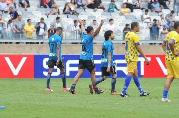 Fotos do 'Game of Dreams', jogo festivo dos Amigos do Ronaldinho contra os Amigos do Penta