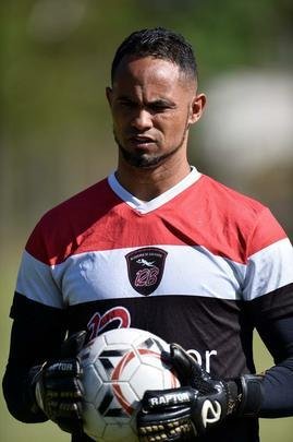 Goleiro Bruno foi apresentado neste sbado pelo Poos de Caldas